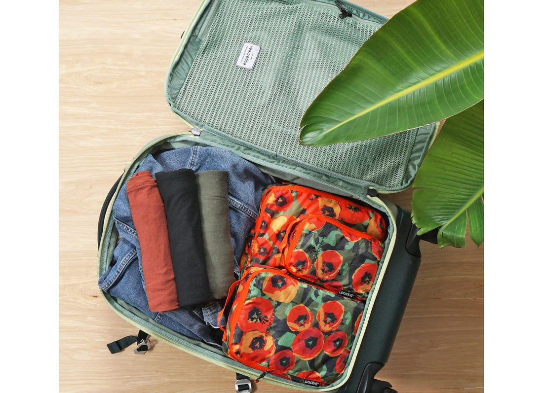 Best Way to Fold Clothes in Packing Cubes: Expert Tips